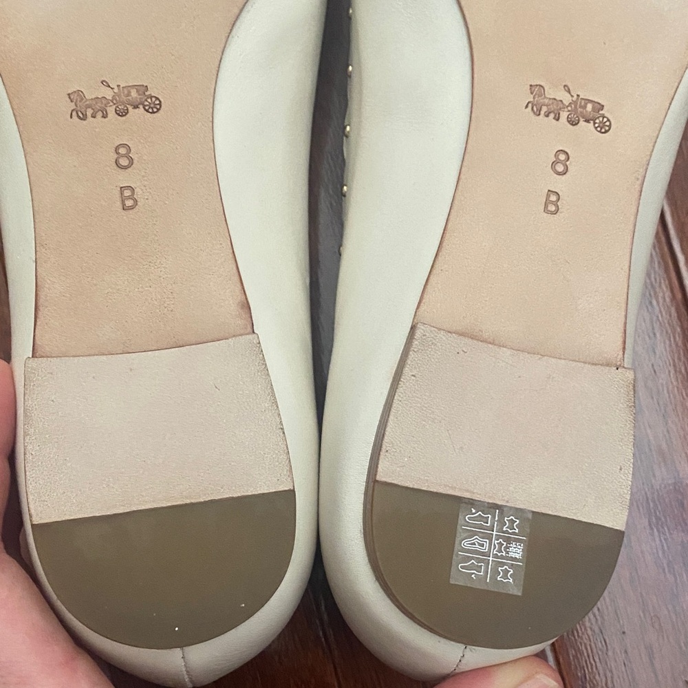 Coach Jill Soft Shine Calf Flats in Ivory - Picture 7 of 14